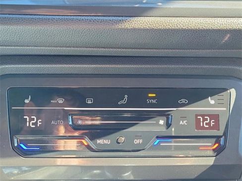 Used 2024 Volkswagen Tiguan Wolfsburg Edition image 22