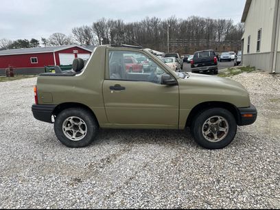 Used 1999 Chevrolet Tracker 4WD Convertible w/ Preferred Equipment Group 2