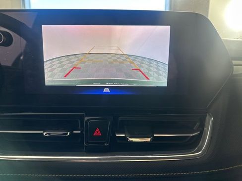 Used 2024 Chevrolet TrailBlazer ACTIV image 27