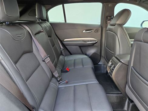 Used 2024 Cadillac XT4 Premium Luxury FWD image 31