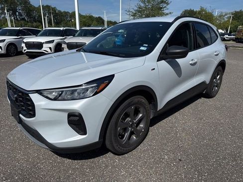Used 2025 Ford Escape ST-Line FWD image 16