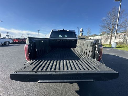 Used 2023 Toyota Tundra Platinum image 29