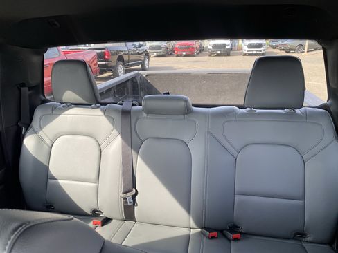 Used 2025 RAM 1500 Tradesman AWD/4WD image 17