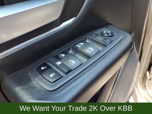 Used 2022 RAM 1500 Big Horn AWD/4WD image 14