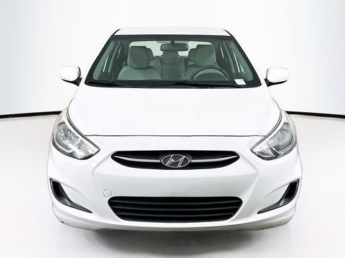 Used 2016 Hyundai Accent SE FWD image 2