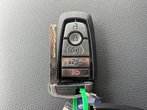 New 2026 Ford F250 Lariat w/ Lariat Premium Package AWD/4WD image 32