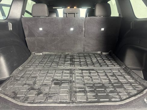 Used 2021 Jeep Grand Cherokee Freedom Edition image 21