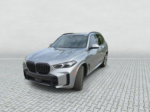 Certified 2024 BMW X5 xDrive40i w/ M Sport Package AWD/4WD image 3