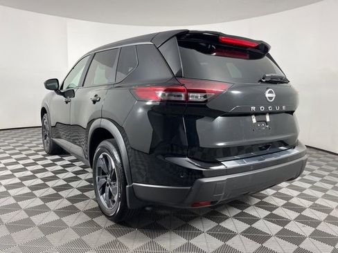 Used 2025 Nissan Rogue SV FWD image 8