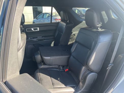 Used 2020 Ford Explorer XLT w/ Equipment Group 202A image 22