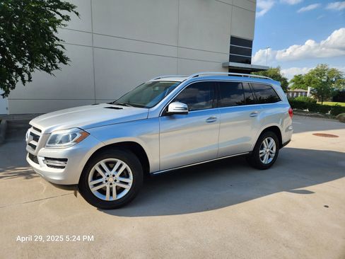 Used 2014 Mercedes-Benz GL 350 BlueTEC 4MATIC image 5