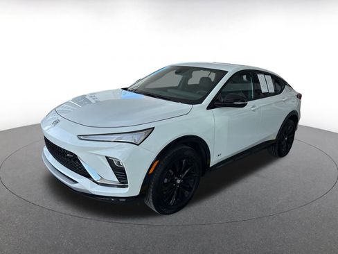 Used 2025 Buick Envista Sport Touring image 4