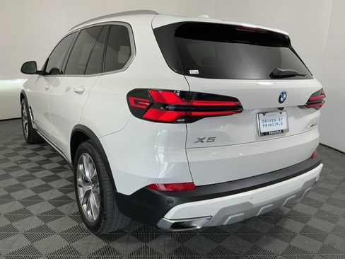 Certified 2024 BMW X5 xDrive40i w/ Premium Package image 7