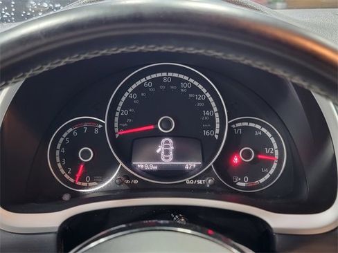 Used 2016 Volkswagen Beetle 1.8T Denim image 29