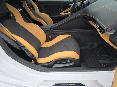 Used 2024 Chevrolet Corvette Stingray Premium Cpe w/ Z51 Performance Package RWD image 25