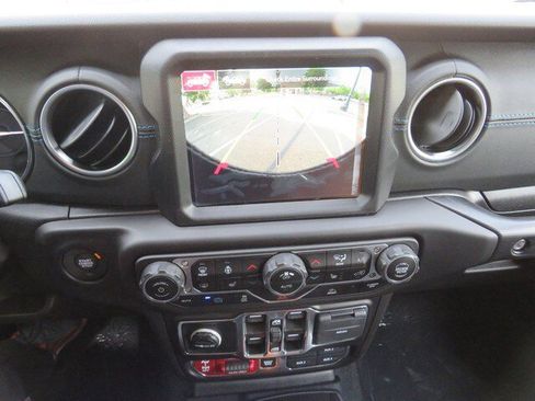 New 2023 Jeep Wrangler Rubicon w/ Steel Bumper Group image 21