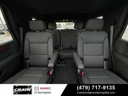 Used 2026 GMC Yukon Denali w/ Advanced Technology Package AWD/4WD image 30