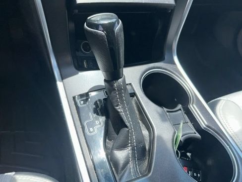 Used 2017 Toyota Camry SE FWD image 17