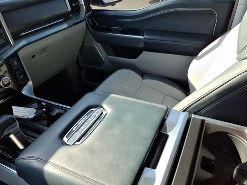 Used 2023 Ford F150 Limited image 12