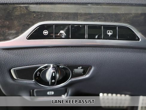 Used 2019 Mercedes-Benz S 560 4MATIC Sedan image 8