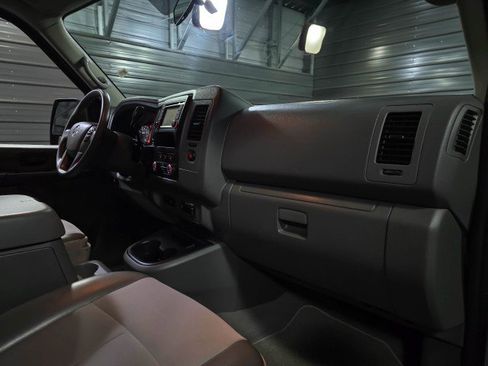 Used 2019 Nissan NV 3500 SV w/ Navigation Package RWD image 14