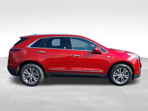 Used 2021 Cadillac XT5 Premium Luxury FWD image 6
