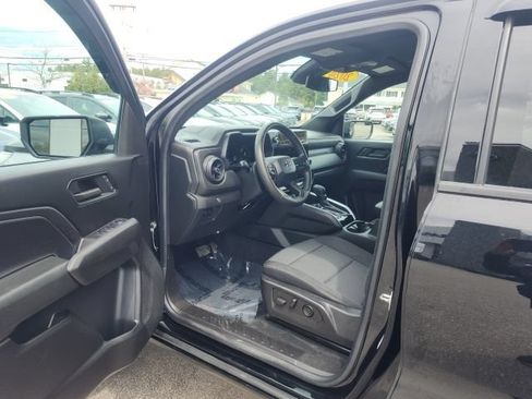 Used 2024 Chevrolet Colorado Trail Boss w/ Advanced Trailering Package AWD/4WD image 14