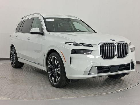 New 2026 BMW X7 xDrive40i image 7