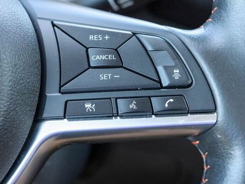 Used 2024 Nissan Sentra SR w/ SR Premium Package FWD image 27