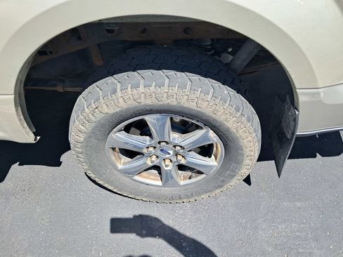 Used 2018 Ford F150 XLT w/ Equipment Group 301A Mid AWD/4WD image 9