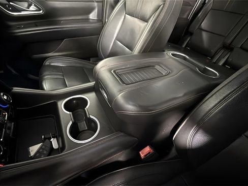 Used 2021 Chevrolet Suburban RST image 24