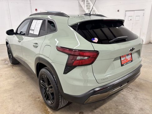 Used 2025 Chevrolet Trax ACTIV w/ Driver Confidence Package image 5