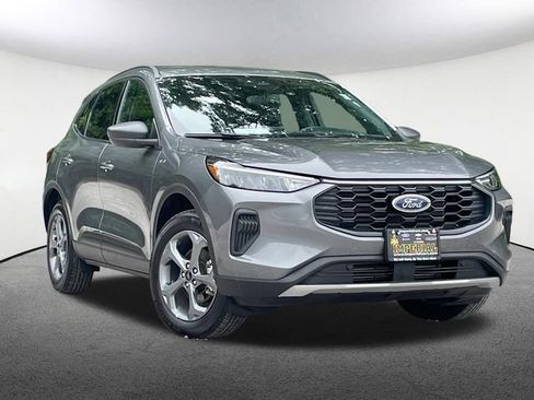 Used 2026 Ford Escape ST-Line AWD/4WD image 2