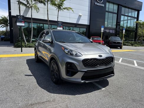 Used 2022 Kia Sportage Nightfall Edition FWD image 7