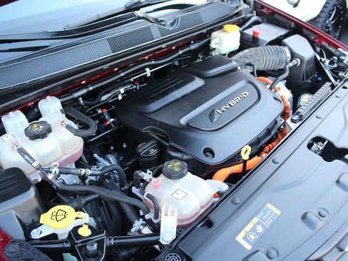 Used 2017 Chrysler Pacifica Platinum image 43