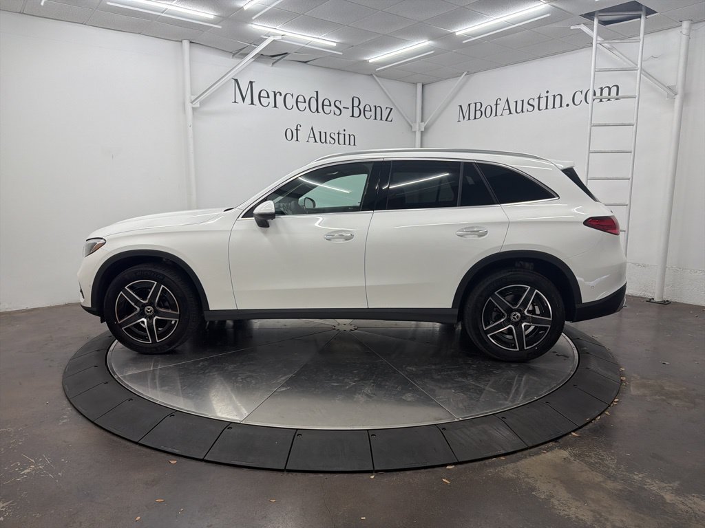 Used 2026 Mercedes-Benz GLC 300 4MATIC image 4
