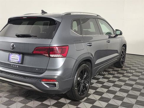 Used 2022 Volkswagen Taos SE image 4
