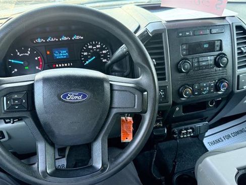 Used 2017 Ford F250 XL w/ Power Equipment Group AWD/4WD image 22
