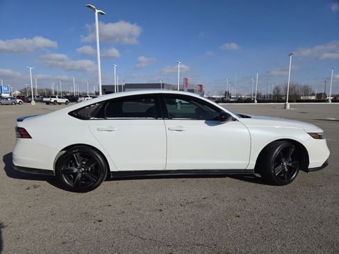 Used 2023 Honda Accord Sport image 19