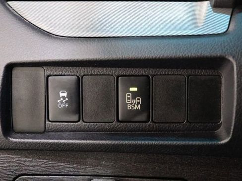 Used 2017 Toyota Sienna SE Premium FWD image 20