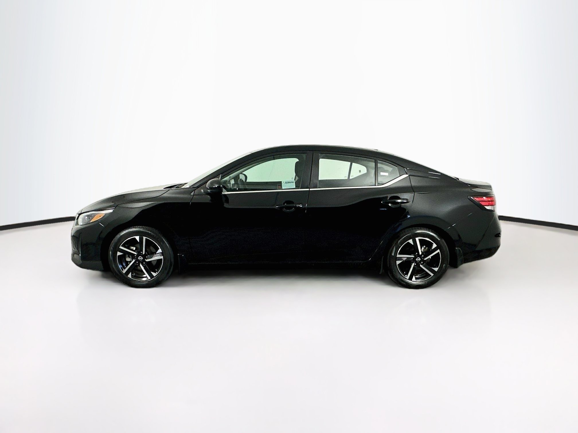 Used 2024 Nissan Sentra SV FWD image 4