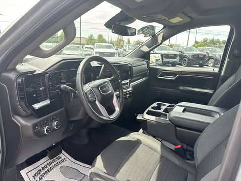 Used 2024 GMC Sierra 1500 Elevation AWD/4WD image 10