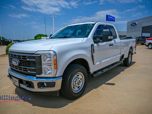 Certified 2023 Ford F350 XL w/ XL Chrome Package RWD image 3
