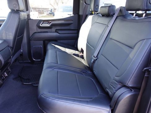 Used 2024 GMC Sierra 1500 Elevation image 23