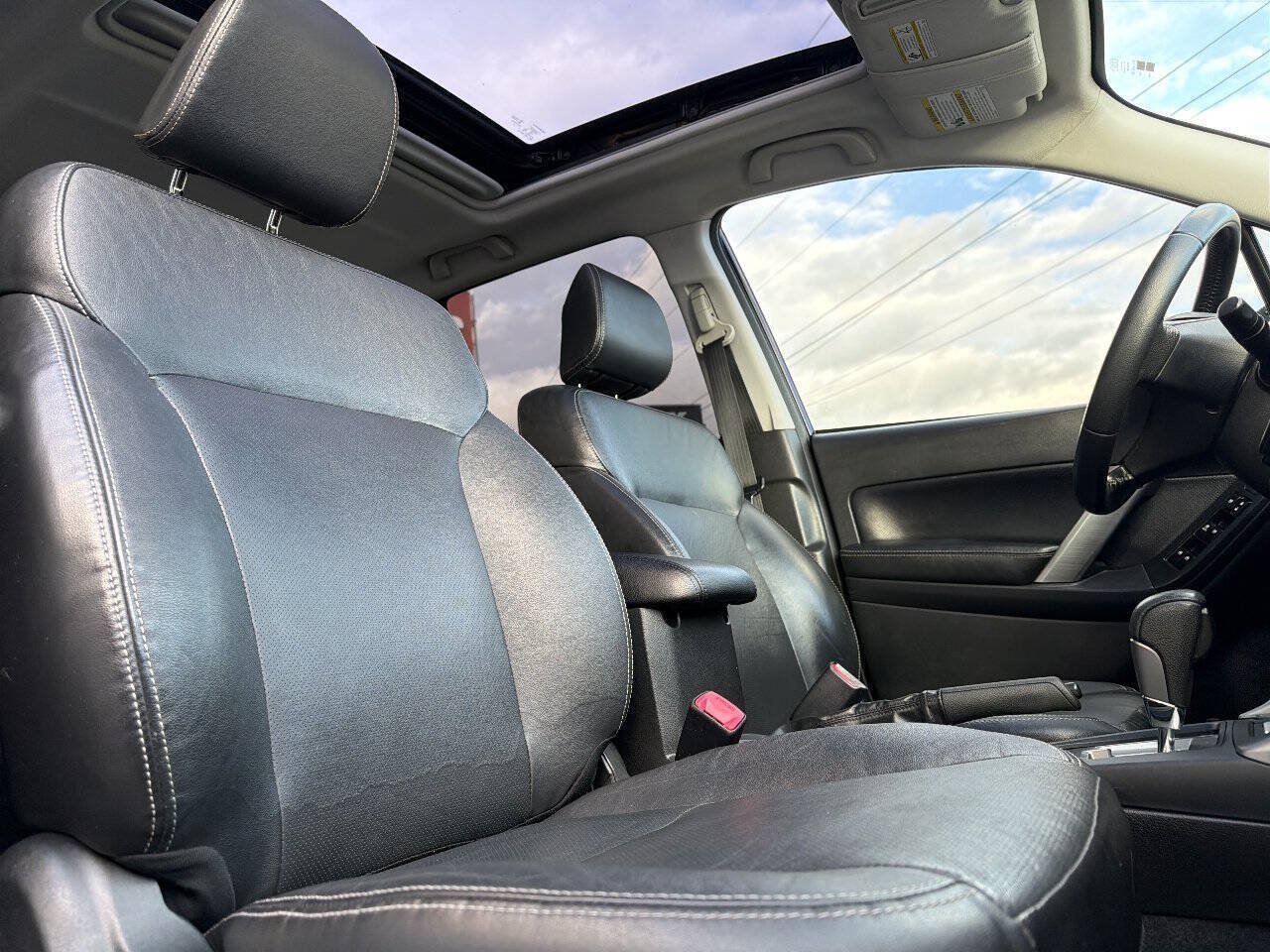 Used 2014 Subaru Forester 2.5i Limited AWD/4WD image 15