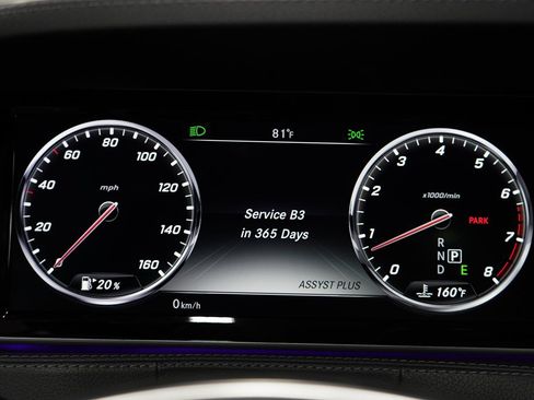 Used 2017 Mercedes-Benz S 550 Sedan w/ Premium Package image 33