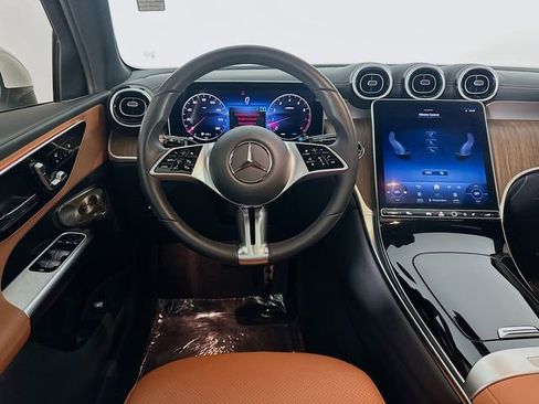 Certified 2023 Mercedes-Benz GLC 300 image 23