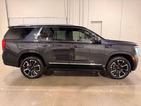 Used 2026 GMC Yukon Elevation AWD/4WD image 4