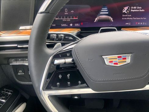 Certified 2026 Cadillac Escalade Platinum Sport AWD/4WD image 19