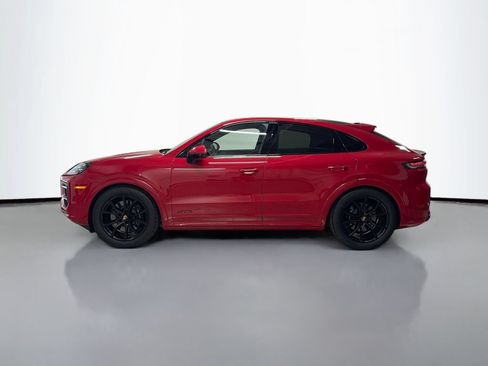 Certified 2025 Porsche Cayenne GTS AWD/4WD image 2